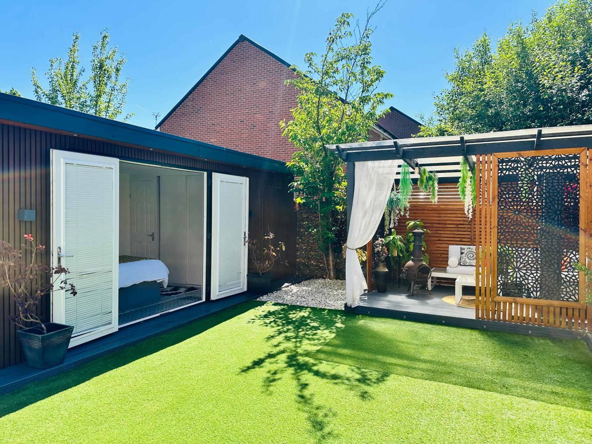 Meezee Pearl Double Bed Lodge With Free Parking Salford  Exterior foto